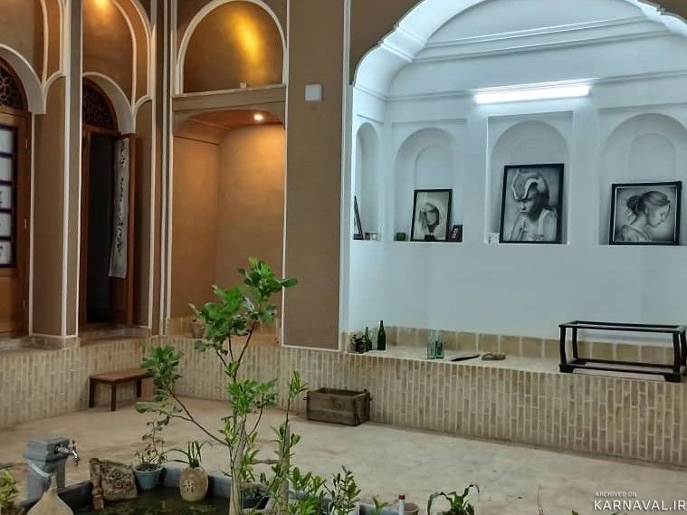 اقامتگاه بومگردی خانه شعر "اتاق پنج" اقامتگاه بومگردی خانه شعر "اتاق پنج"