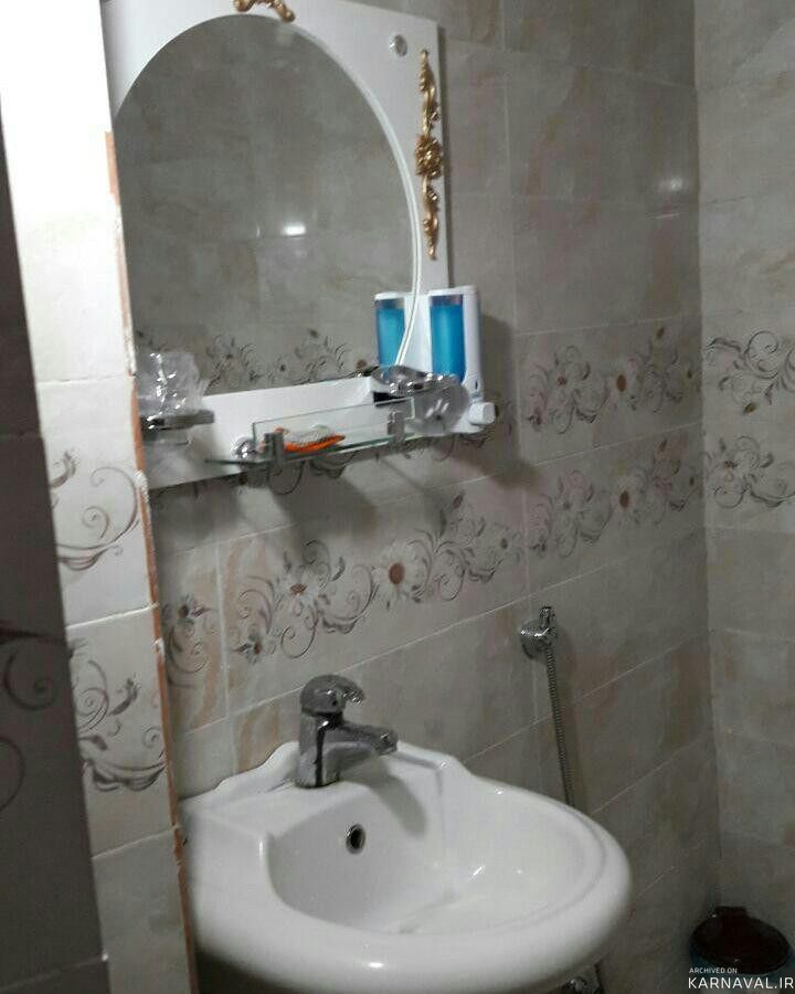 سوئیت نقلی با تخت دو نفره در فومن