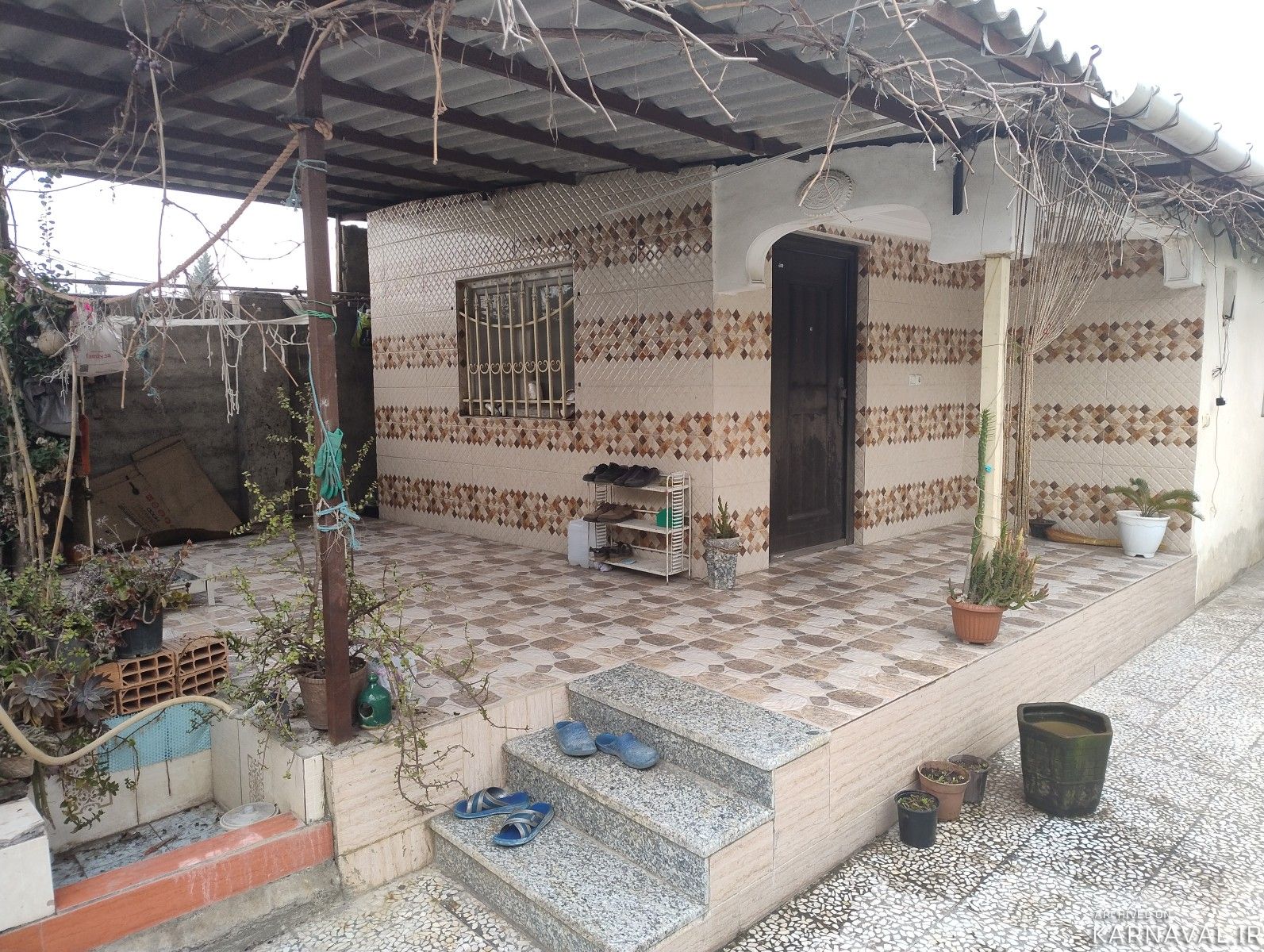 ویلای حیاط‌دار "حکمت"