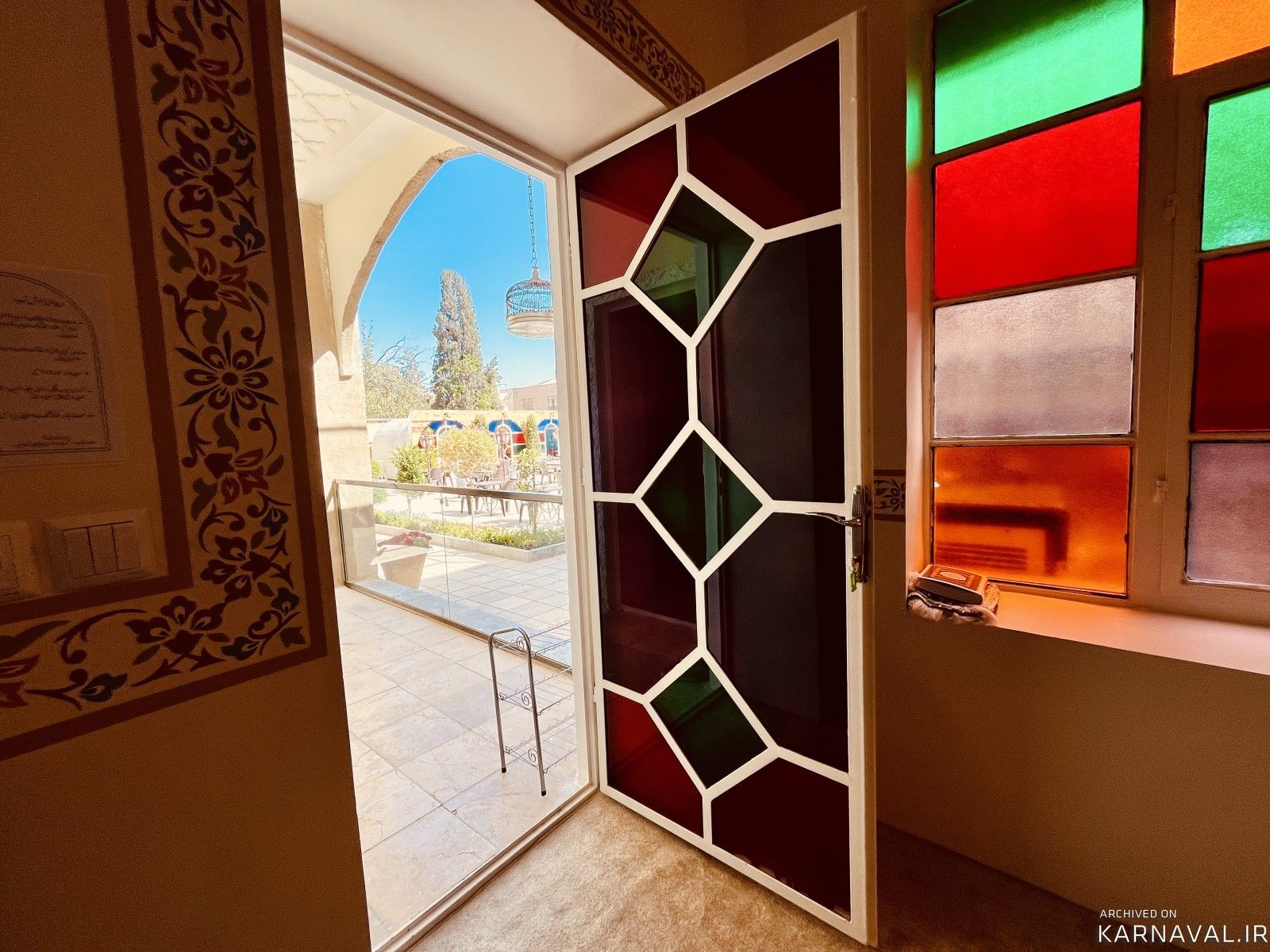 مجموعه اقامتی ماهور "اتاق عالی قاپو پنج تخته"