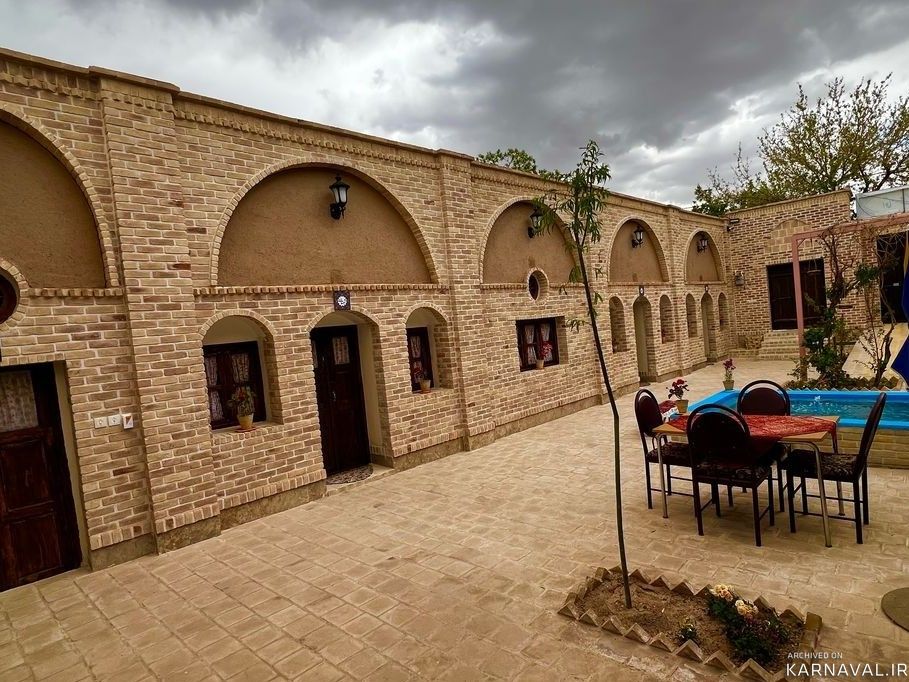 اقامتگاه سنتی بابابزرگ در "میمه"