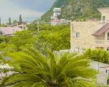 واحد لوکس سه خوابه استخردار در رامسر واحد لوکس سه خوابه استخردار در رامسر