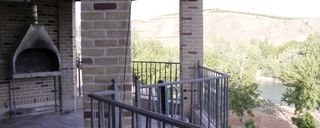 ویلای دوخوابه سنتی کنار آب چهل ایوان دواول ویلای دوخوابه سنتی کنار آب چهل ایوان دواول