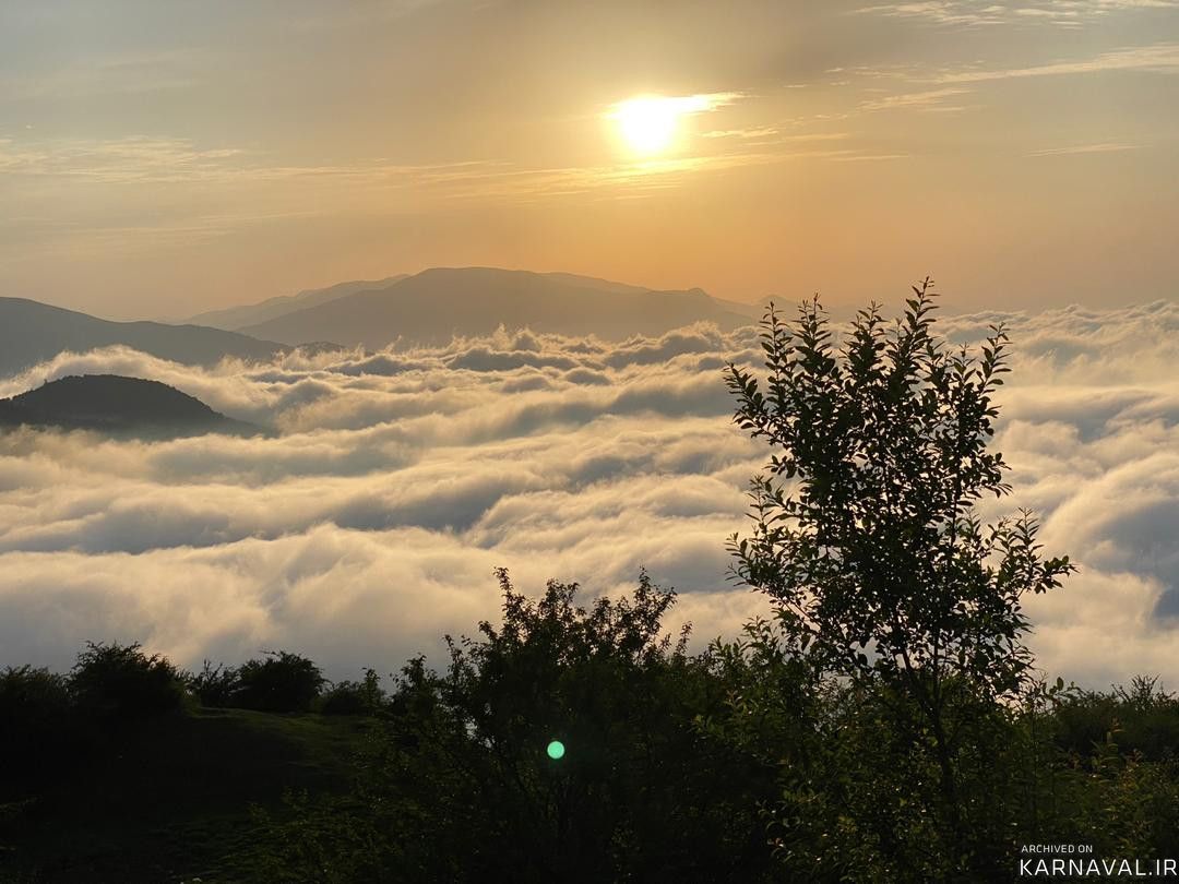 خانه ی روستایی بر فراز ابرها در فیلبند
