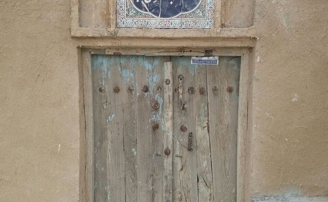اقامتگاه بومگردی موبد(اتاق شومینه هیزمی) اقامتگاه بومگردی موبد(اتاق شومینه هیزمی)