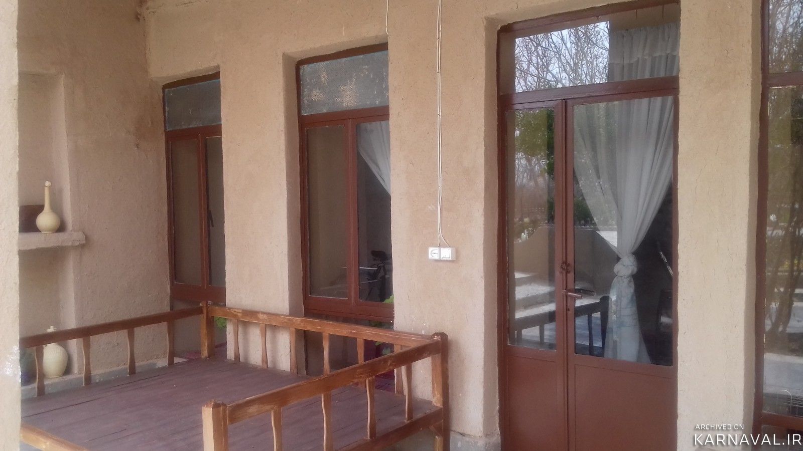 اقامتگاه بومگردی موبد(اتاق شومینه هیزمی)