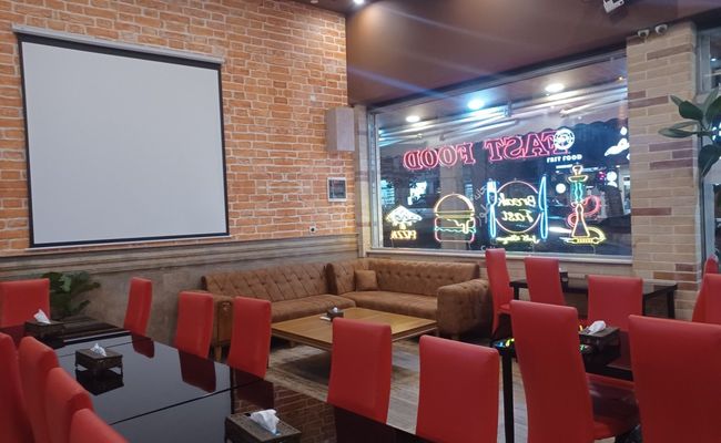 آپارتمان میزبان دو خوابه کولر دار طبقه اول آپارتمان میزبان دو خوابه کولر دار طبقه اول