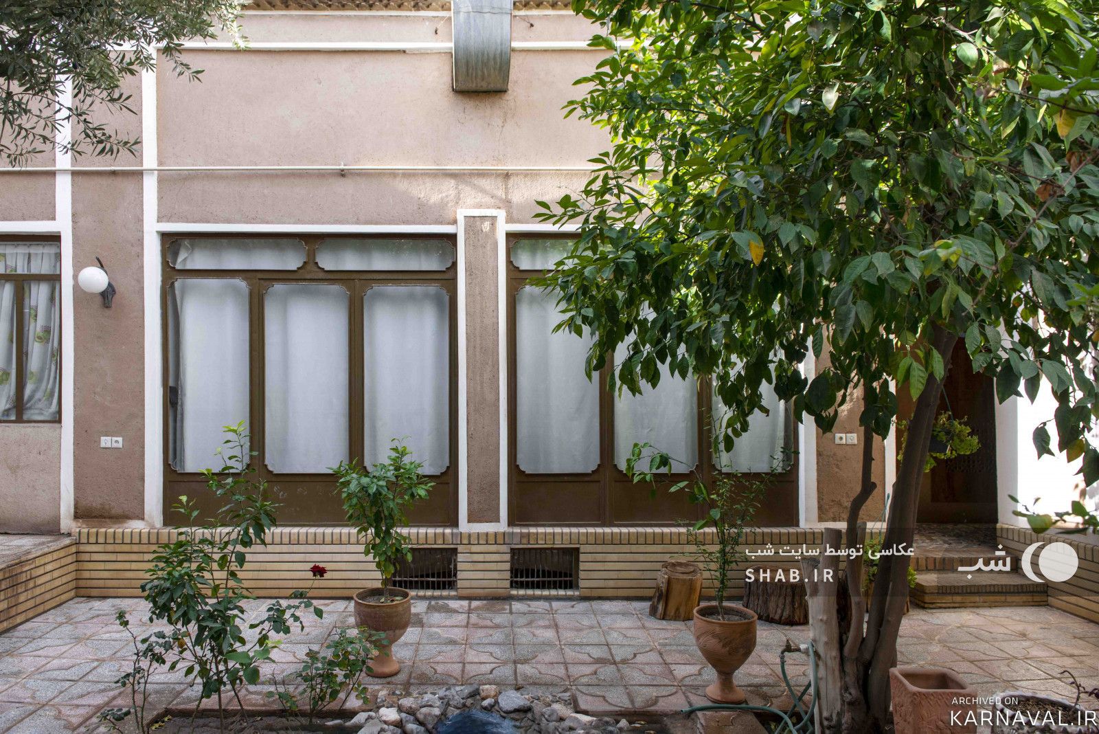 اقامتگاه بومگردی دنج سوئیت سه تخته