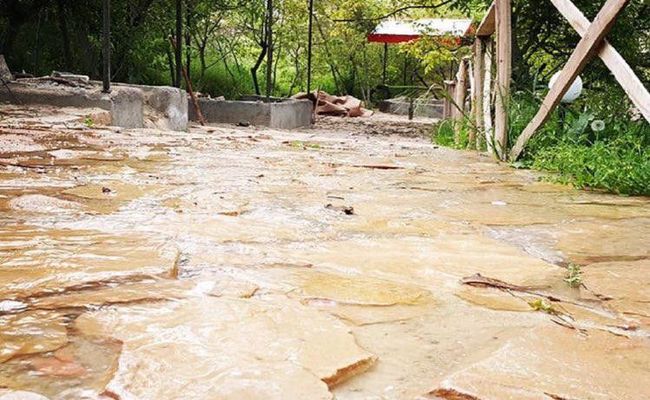 اقامتگاه بومگردی شیلان (اتاق 2) اقامتگاه بومگردی شیلان (اتاق 2)