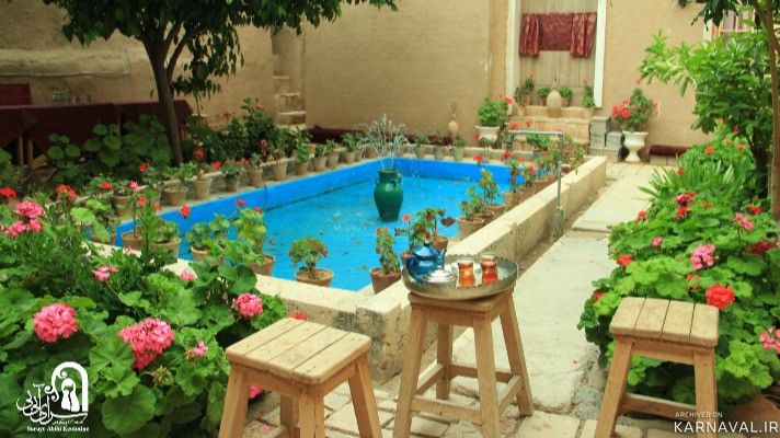 اقامتگاه بومگردی سرای آ بی بی "اتاق شاه نشین"