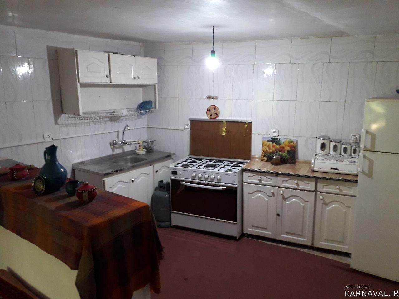 اقامتگاه "نگین هورامان" سوییت طبقه دوم 