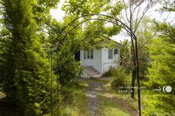 مجموعه اقامتی زمرد در آستارا
مجموعه اقامتی زمرد در آستارا