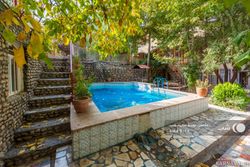 ویلا دوخواب در باغ بهادران ویلا دوخواب در باغ بهادران