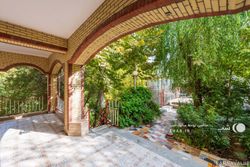 ویلا دوخواب در باغ بهادران ویلا دوخواب در باغ بهادران