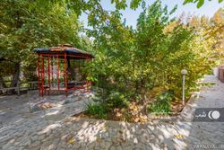 ویلا دوخواب در باغ بهادران ویلا دوخواب در باغ بهادران