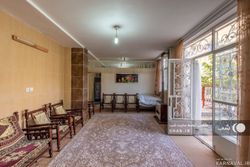 ویلا دوخواب در باغ بهادران ویلا دوخواب در باغ بهادران