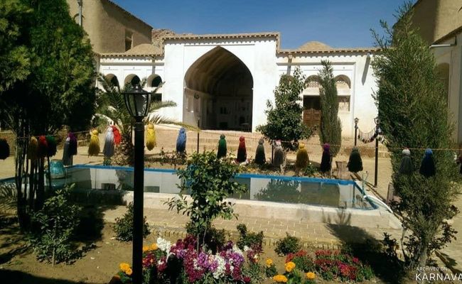 اقامتگاه سنتی "جاوید" اتاق پنج دری 2 اقامتگاه سنتی "جاوید" اتاق پنج دری 2