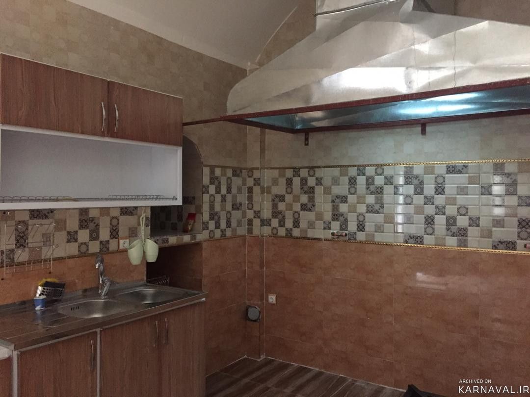اقامتگاه سنتی "جاوید" اتاق 18متری 1