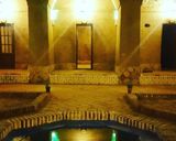 اقامتگاه بومگردی "نخل و نرگس" اتاق (2) اقامتگاه بومگردی "نخل و نرگس" اتاق (2)