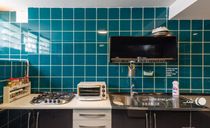 هاستل "رگ راگ" یک نفر در خوابگاه آقایان هاستل "رگ راگ" یک نفر در خوابگاه آقایان