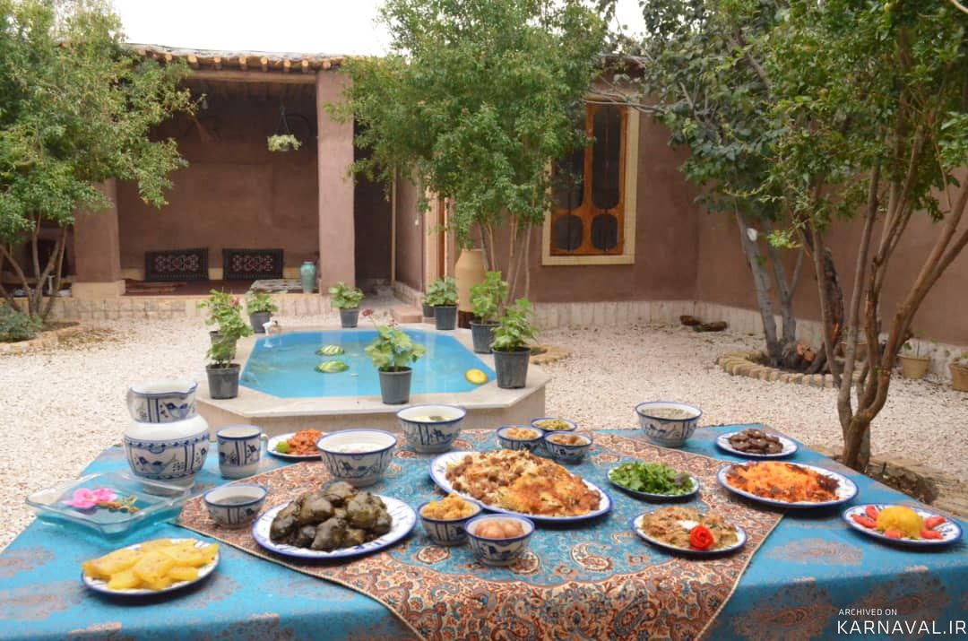 اقامتگاه بومگردی خانه کالان اتاق "مخمل"