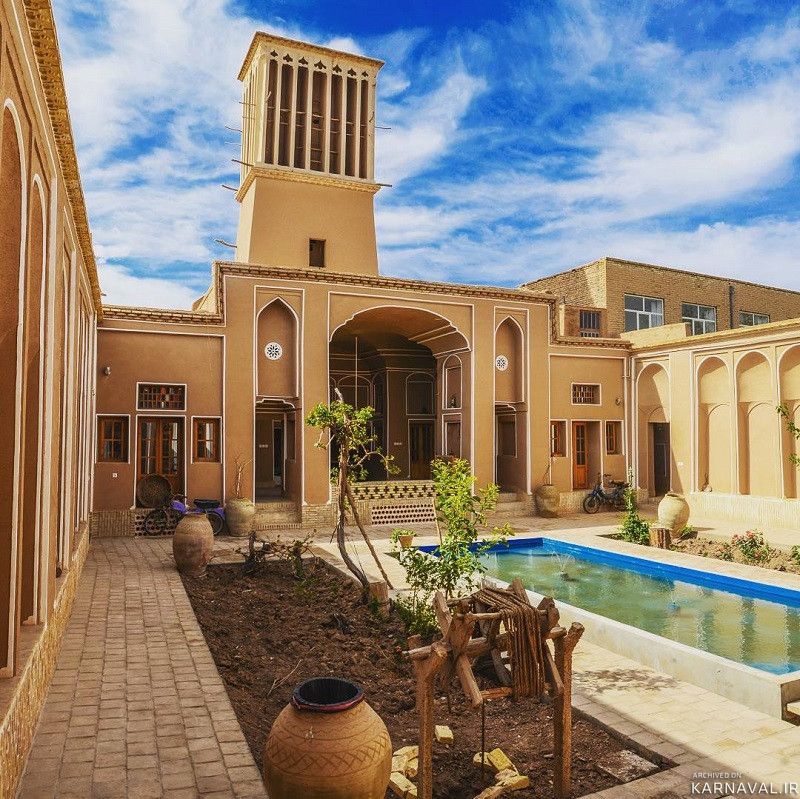 اقامتگاه بومگردی "عطار" اتاق تَنَبی 