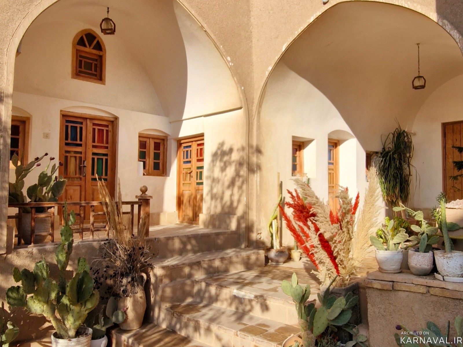 اقامتگاه "عمارت دژ گلی" اتاق مسافر کویر اقامتگاه "عمارت دژ گلی" اتاق مسافر کویر