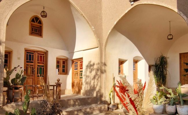 اقامتگاه "عمارت دژ گلی" اتاق آذرگوی اقامتگاه "عمارت دژ گلی" اتاق آذرگوی