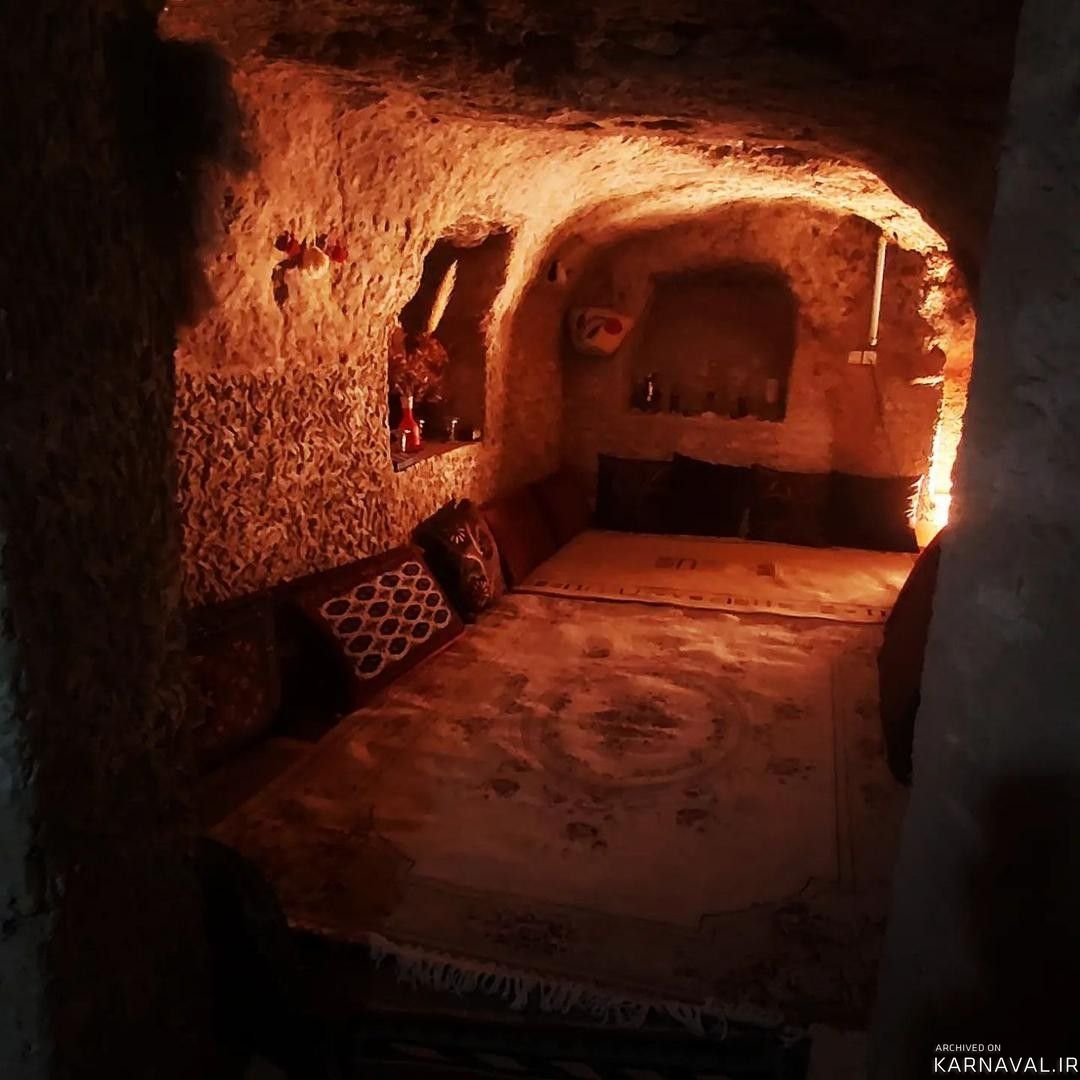 اقامتگاه "عمارت دژ گلی" اتاق آذرگوی