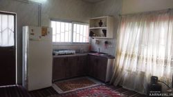 ویلا در باغ بهادران با استخر سرپوشیده با آب سرد ویلا در باغ بهادران با استخر سرپوشیده با آب سرد