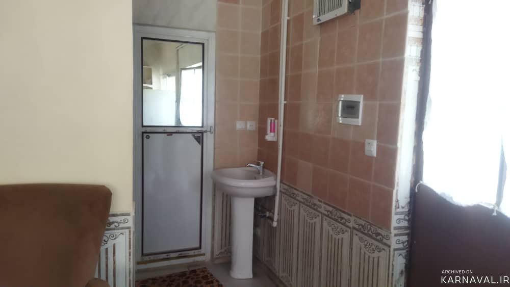 ویلا در باغ بهادران با استخر سرپوشیده با آب سرد