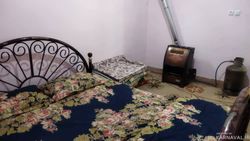 ویلا در باغ بهادران با استخر سرپوشیده با آب سرد ویلا در باغ بهادران با استخر سرپوشیده با آب سرد