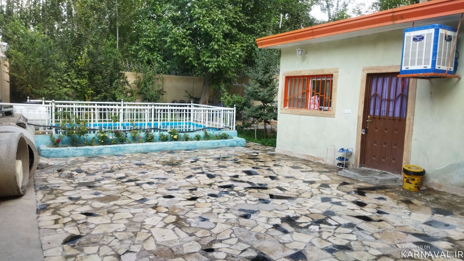 ویلا در باغ بهادران با استخر سرپوشیده با آب سرد