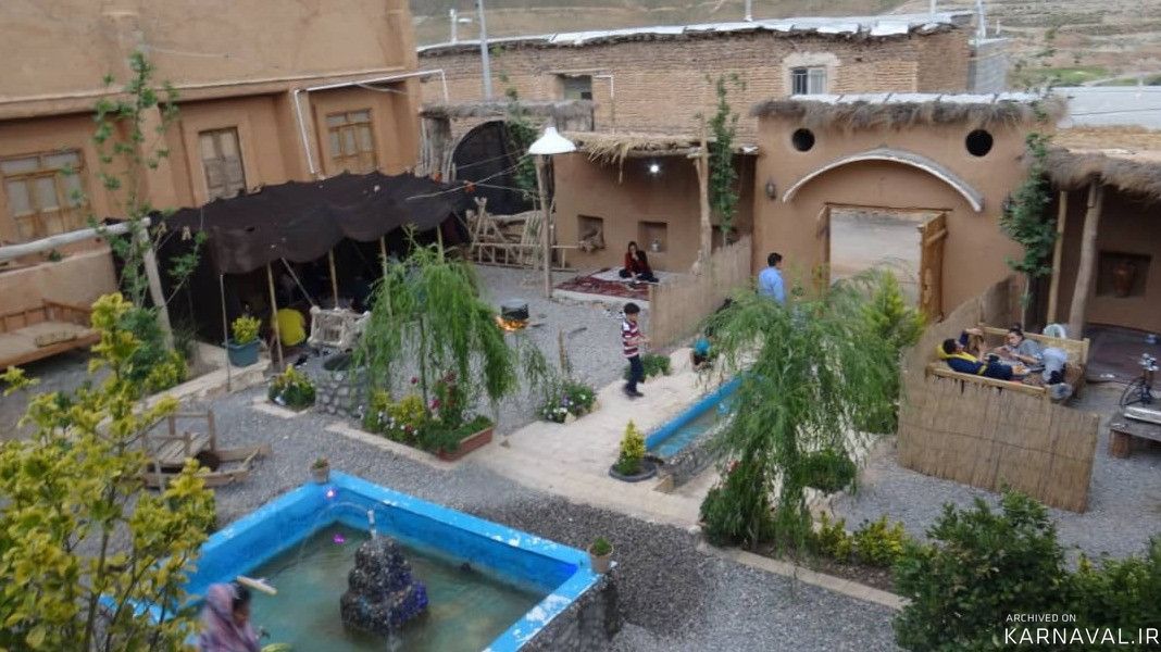 اقامتگاه بومگردی "آشینه" اتاق اول (2)