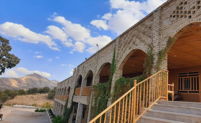 اقامتگاه بومگردی"بلوط تاف" طبقه بالا 1 اقامتگاه بومگردی"بلوط تاف" طبقه بالا 1