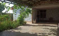 ویلا با حیاطی زیبا ویلا با حیاطی زیبا