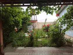 ویلا با حیاطی زیبا ویلا با حیاطی زیبا