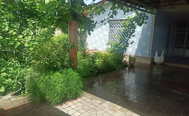 ویلا با حیاطی زیبا ویلا با حیاطی زیبا