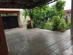 ویلا با حیاطی زیبا ویلا با حیاطی زیبا