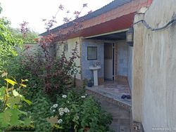 ویلا با حیاطی زیبا ویلا با حیاطی زیبا