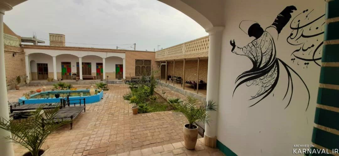 اقامتگاه "عمارت سرهنگ" اتاق رسدبان رو به حیاط اقامتگاه "عمارت سرهنگ" اتاق رسدبان رو به حیاط