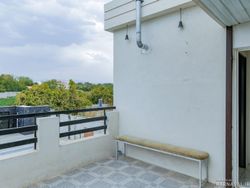 ویلا با استخر آبگرم کودکان و بزرگسالان کردان ویلا با استخر آبگرم کودکان و بزرگسالان کردان