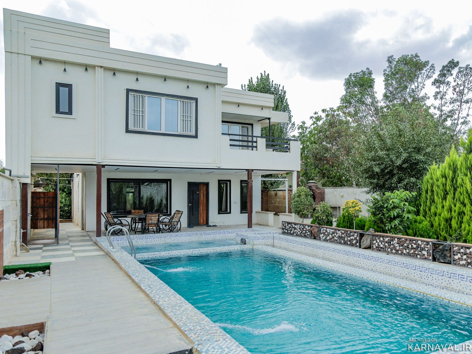 ویلا با استخر آبگرم کودکان و بزرگسالان کردان