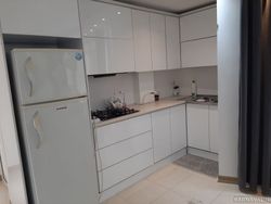 عروس سفید (یک) بکر و جنگلی عروس سفید (یک) بکر و جنگلی