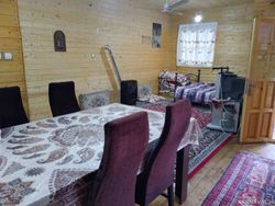 بومگردی گوزل کندیمیز ( کلبهٔ چوبی) بومگردی گوزل کندیمیز ( کلبهٔ چوبی)