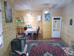 بومگردی گوزل کندیمیز ( کلبهٔ چوبی) بومگردی گوزل کندیمیز ( کلبهٔ چوبی)