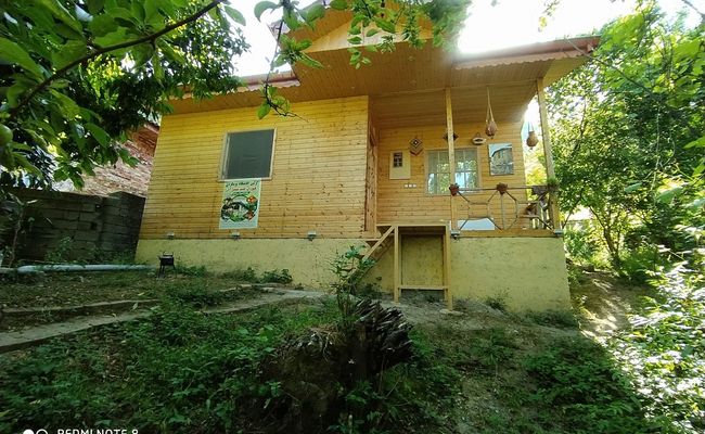 بومگردی گوزل کندیمیز ( کلبهٔ چوبی) بومگردی گوزل کندیمیز ( کلبهٔ چوبی)