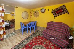 کلبه نزدیک رودخانه همراه با آلاچیق و تاب کلبه نزدیک رودخانه همراه با آلاچیق و تاب