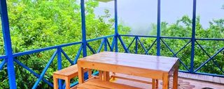 کلبه چوبی سنتی تراس دار ، در دل جنگل کلبه چوبی سنتی تراس دار ، در دل جنگل