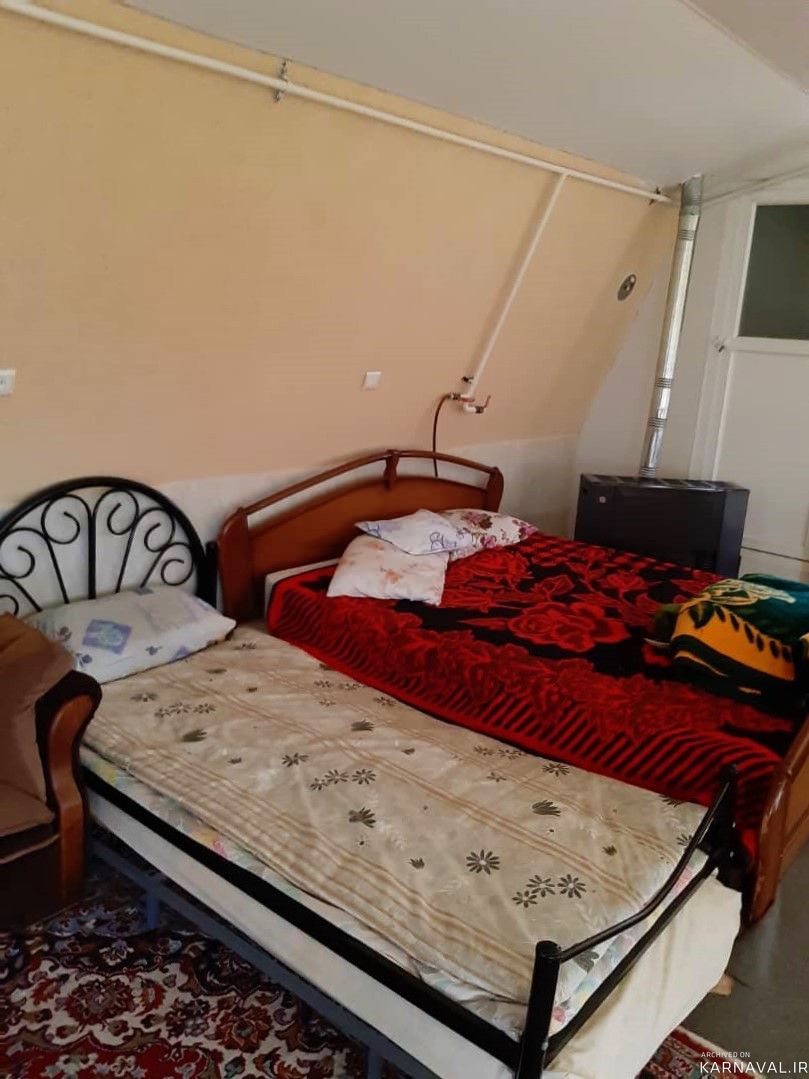 واحد گل لاله، پنت هاوس با چشم انداز کوهستان